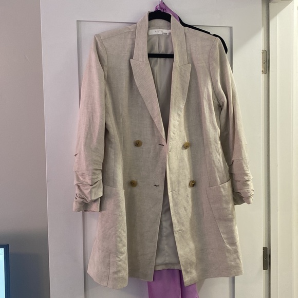 ASTR Linen Blazer Dress - Picture 3 of 3